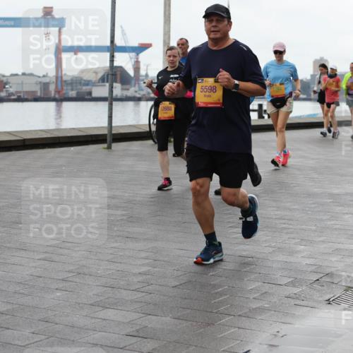 13.09.2026 - Kiel Lauf Andreas Tolksdorf http://msf.ph/oto/10405562 13.09.2026 11:07:03 Kiellinie 2588, 31, 12688, 38, 5598, 4 meine-sportfotos.de