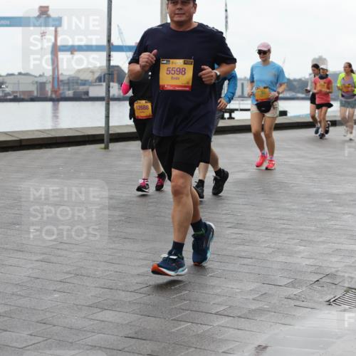 13.09.2026 - Kiel Lauf Andreas Tolksdorf http://msf.ph/oto/10405566 13.09.2026 11:07:03 Kiellinie 588, 12688, 5598, 4 meine-sportfotos.de