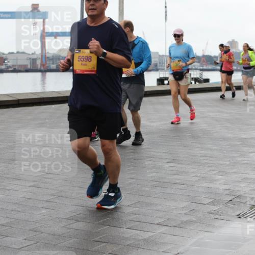 13.09.2026 - Kiel Lauf Andreas Tolksdorf http://msf.ph/oto/10405571 13.09.2026 11:07:04 Kiellinie 31, 38, 5598, 4 meine-sportfotos.de