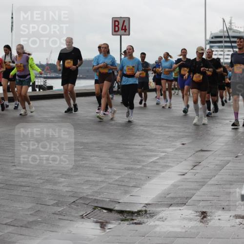 13.09.2026 - Kiel Lauf Andreas Tolksdorf http://msf.ph/oto/10405582 13.09.2026 11:07:06 Kiellinie 2164, 6481, 4, 6826 meine-sportfotos.de
