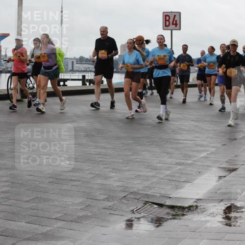 13.09.2026 - Kiel Lauf Andreas Tolksdorf http://msf.ph/oto/10405593 13.09.2026 11:07:06 Kiellinie 6481, 6826, 4, 1616, 12295, 7836, 3 meine-sportfotos.de