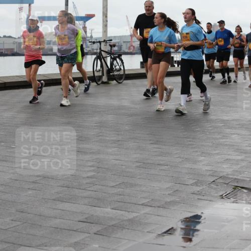 13.09.2026 - Kiel Lauf Andreas Tolksdorf http://msf.ph/oto/10405616 13.09.2026 11:07:08 Kiellinie 38, 648, 2164, 7630, 6826, 54, 12295 meine-sportfotos.de