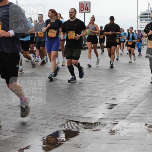 13.09.2026 - Kiel Lauf Andreas Tolksdorf http://msf.ph/oto/10405639 13.09.2026 11:07:10 Kiellinie 1, 39, 7836, 851, 4, 2850, 384, 7092, 3 meine-sportfotos.de