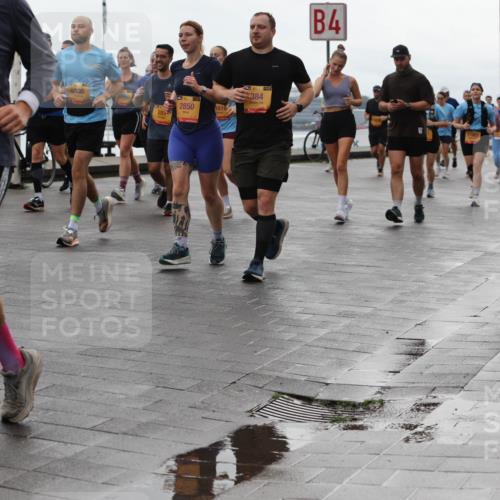 13.09.2026 - Kiel Lauf Andreas Tolksdorf http://msf.ph/oto/10405646 13.09.2026 11:07:10 Kiellinie 38, 7836, 1, 39, 6330, 384, 2850, 1616, 851, 4, 7092, 3 meine-sportfotos.de