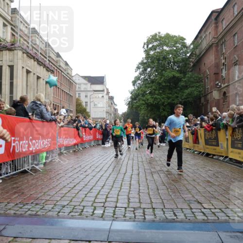 13.09.2026 - Kiel Lauf Yannick Fuchs http://msf.ph/oto/10405678 13.09.2026 08:57:37 Ziel 160, 406, 689, 1051, 1546, 1714, 1769, 2439, 3359, 4321, 4382, 4383, 4834, 5006, 5219, 5244, 5762, 5765, 5984, 6459, 7547, 7608, 7715, 9062, 9324, 9579, 10428, 10876, 11176, 11356, 700, 2128, 2129, 3382, 3665, 4834, 5003, 5340, 5719, 5809, 7478, 8341, 9542, 10321, 10892, 11558, 12215, 12455, 12512, 57, 1520, 2326, 2964, 3020, 3375, 3691, 4182, 4185, 5093, 5666, 5733, 5895, 6056, 7058, 7604, 7609, 8668, 8838, 9085, 9582, 9870, 9872, 10847, 10889, 11227, 81, 2384 meine-sportfotos.de