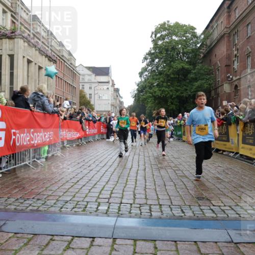 13.09.2026 - Kiel Lauf Yannick Fuchs http://msf.ph/oto/10405686 13.09.2026 08:57:38 Ziel 160, 406, 689, 1051, 1546, 1714, 1769, 2439, 3359, 3375, 4321, 4382, 4383, 5006, 5219, 5244, 5762, 5765, 5984, 6459, 7547, 7608, 7609, 7715, 9062, 9324, 9579, 10428, 10876, 11176, 11356, 700, 1769, 2128, 2129, 3382, 3665, 4834, 5003, 5340, 5719, 5809, 7478, 8341, 9542, 10321, 10892, 12215, 12512, 57, 1520, 2326, 2964, 3020, 3691, 4025, 4182, 4185, 5093, 5666, 5733, 5895, 6056, 7058, 7604, 8668, 8674, 8675, 8682, 8838, 9085, 9582, 9870, 9872, 10847, 10889, 11227, 2384 meine-sportfotos.de