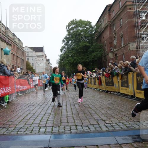 13.09.2026 - Kiel Lauf Yannick Fuchs http://msf.ph/oto/10405695 13.09.2026 08:57:39 Ziel 160, 406, 689, 1051, 1546, 1714, 2439, 3359, 3375, 4182, 4321, 4382, 4383, 5006, 5219, 5244, 5762, 5765, 5984, 6459, 7547, 7608, 7609, 7715, 9062, 9324, 9579, 10428, 10876, 11176, 11356, 700, 1769, 2128, 2129, 3382, 4834, 5003, 5340, 5719, 5809, 7478, 8341, 9542, 10321, 10892, 12215, 12512, 57, 1520, 2326, 2964, 3020, 3691, 4025, 4185, 5093, 5666, 5733, 5895, 6056, 7058, 7604, 8668, 8674, 8675, 8682, 8838, 9085, 9582, 9870, 9872, 10847, 10889, 11227, 2384 meine-sportfotos.de