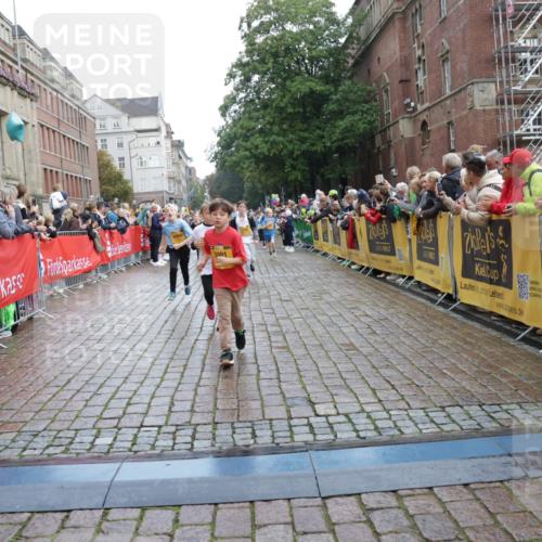 13.09.2026 - Kiel Lauf Yannick Fuchs http://msf.ph/oto/10405735 13.09.2026 08:57:43 Ziel 406, 689, 1051, 1520, 1714, 2439, 3359, 3375, 3691, 4182, 4321, 4382, 4383, 5006, 5219, 5244, 5733, 5762, 5765, 7058, 7547, 7608, 7609, 9324, 9579, 9870, 10428, 11176, 11356, 11640, 12157, 160, 700, 1546, 1769, 2128, 2129, 3382, 4834, 5006, 5809, 5984, 6459, 7478, 7715, 8341, 9062, 9542, 10321, 10876, 10892, 11356, 12512, 57, 1791, 2326, 2964, 3020, 3891, 4025, 4185, 5093, 5666, 5895, 6056, 7604, 8668, 8674, 8675, 8682, 8838, 9085, 9582, 9872, 10847, 10889, 11227, 2384 meine-sportfotos.de