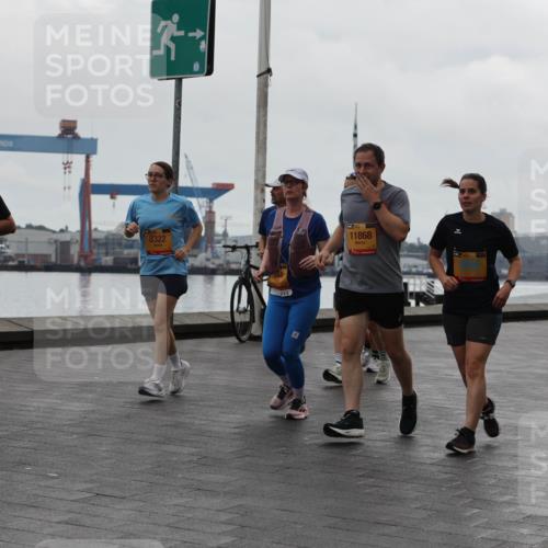 13.09.2026 - Kiel Lauf Andreas Tolksdorf http://msf.ph/oto/10405741 13.09.2026 11:07:19 Kiellinie 3697, 31, 35, 12615, 38, 3, 8322, 11868, 4, 0365 meine-sportfotos.de