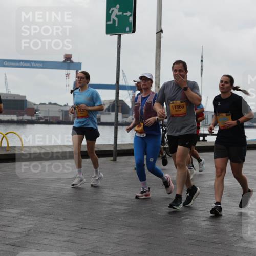 13.09.2026 - Kiel Lauf Andreas Tolksdorf http://msf.ph/oto/10405753 13.09.2026 11:07:19 Kiellinie 3697, 12615, 8322, 11868 meine-sportfotos.de