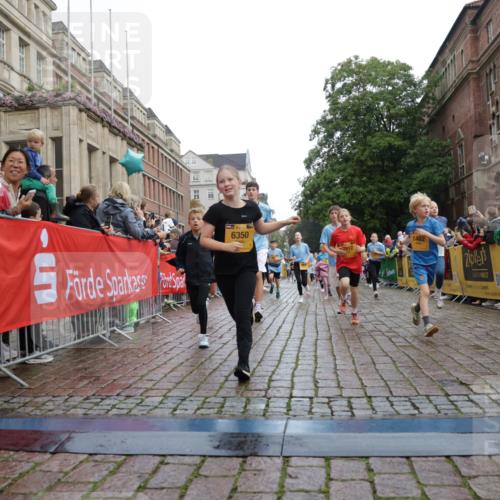 13.09.2026 - Kiel Lauf Yannick Fuchs http://msf.ph/oto/10405754 13.09.2026 08:57:47 Ziel 57, 689, 1051, 1520, 1714, 2439, 3020, 3359, 3375, 3691, 4182, 4185, 4321, 4382, 4383, 5219, 5244, 5666, 5733, 5762, 5765, 5895, 6056, 7058, 7547, 7604, 7608, 7609, 8668, 8838, 9324, 9870, 9872, 10428, 10847, 10889, 11176, 11227, 11339, 11640, 11860, 12157, 160, 406, 700, 1051, 1546, 1769, 2128, 2129, 3382, 4834, 5006, 5984, 6459, 7478, 7715, 9062, 9579, 10321, 10876, 10892, 11356, 1462, 1791, 2326, 2964, 3567, 3891, 4025, 5093, 8674, 8675, 8682, 9085, 9582 meine-sportfotos.de