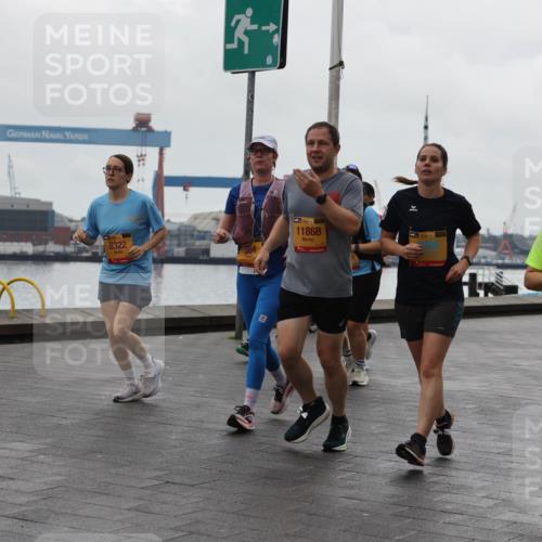 13.09.2026 - Kiel Lauf Andreas Tolksdorf http://msf.ph/oto/10405764 13.09.2026 11:07:19 Kiellinie 515, 8322, 584, 39, 11868, 1, 38, 365, 1091 meine-sportfotos.de