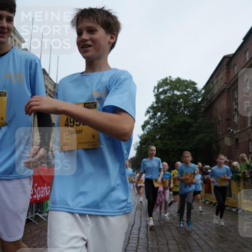 13.09.2026 - Kiel Lauf Yannick Fuchs http://msf.ph/oto/10405778 13.09.2026 08:57:50 Ziel 57, 689, 1520, 1714, 2326, 2964, 3020, 3359, 3375, 3691, 4182, 4185, 4321, 4383, 5093, 5219, 5244, 5666, 5733, 5762, 5765, 5895, 6056, 7058, 7604, 7608, 7609, 8668, 8838, 9870, 9872, 10847, 10889, 11176, 11227, 11339, 11640, 11860, 12157, 160, 406, 689, 700, 1051, 1546, 1714, 1769, 2128, 2129, 2439, 3382, 4382, 4383, 4834, 5006, 5762, 5765, 5984, 6459, 7478, 7547, 7715, 9062, 9324, 9579, 10876, 10892, 11356, 1462, 1791, 2908, 3567, 3891, 4025, 8674, 8675, 8682, 9085, 9582 meine-sportfotos.de