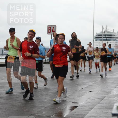 13.09.2026 - Kiel Lauf Andreas Tolksdorf http://msf.ph/oto/10405814 13.09.2026 11:07:29 Kiellinie 1694, 4, 2036, 3034, 6227 meine-sportfotos.de