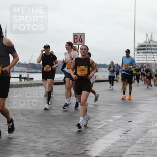13.09.2026 - Kiel Lauf Andreas Tolksdorf http://msf.ph/oto/10405852 13.09.2026 11:07:33 Kiellinie 4, 39, 613, 39, 6227, 8363, 8360, 138, 742 meine-sportfotos.de