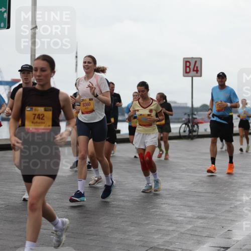13.09.2026 - Kiel Lauf Andreas Tolksdorf http://msf.ph/oto/10405885 13.09.2026 11:07:34 Kiellinie 1172, 8360, 742, 4 meine-sportfotos.de