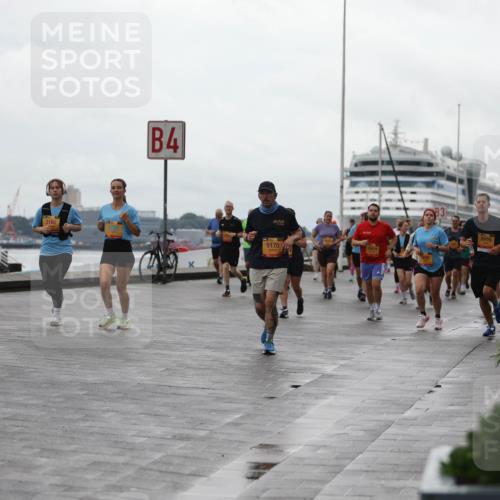 13.09.2026 - Kiel Lauf Andreas Tolksdorf http://msf.ph/oto/10405940 13.09.2026 11:07:38 Kiellinie 3166, 4, 5170, 5470 meine-sportfotos.de
