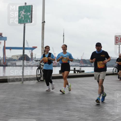 13.09.2026 - Kiel Lauf Andreas Tolksdorf http://msf.ph/oto/10405994 13.09.2026 11:07:40 Kiellinie 31, 3166, 5170, 4 meine-sportfotos.de