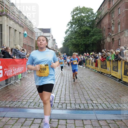 13.09.2026 - Kiel Lauf Yannick Fuchs http://msf.ph/oto/10406009 13.09.2026 08:58:14 Ziel 734, 1462, 2710, 2908, 3145, 3150, 3492, 3567, 4491, 4546, 4550, 4995, 4999, 5005, 6246, 6350, 6428, 6588, 7018, 7026, 7031, 7574, 7576, 7812, 9097, 9372, 9490, 9585, 9620, 9622, 9701, 10350, 10566, 10890, 10899, 11077, 11638, 11673, 12216, 12357, 57, 689, 1462, 1520, 1714, 1791, 2326, 2439, 2964, 3020, 3359, 3375, 3691, 3891, 4025, 4182, 4185, 4321, 4382, 4383, 5093, 5219, 5244, 5666, 5733, 5762, 5765, 5895, 6056, 6350, 6984, 7058, 7547, 7604, 7608, 7609, 8668, 8674, 8675 meine-sportfotos.de