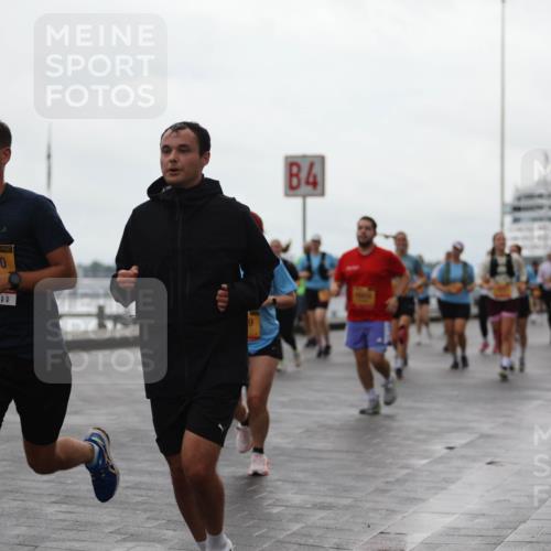 13.09.2026 - Kiel Lauf Andreas Tolksdorf http://msf.ph/oto/10406021 13.09.2026 11:07:42 Kiellinie 11, 39, 1, 5470, 4 meine-sportfotos.de