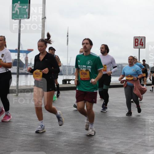 13.09.2026 - Kiel Lauf Andreas Tolksdorf http://msf.ph/oto/10406118 13.09.2026 11:07:52 Kiellinie 4433, 8766, 10796, 4 meine-sportfotos.de