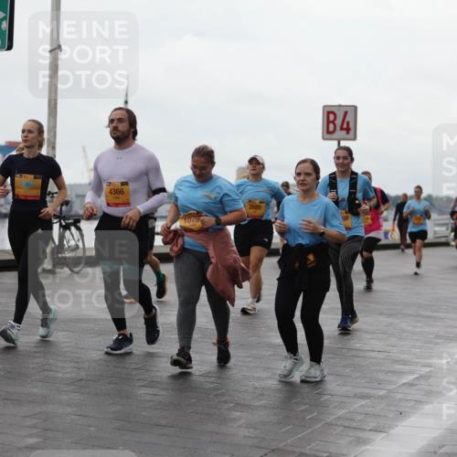 13.09.2026 - Kiel Lauf Andreas Tolksdorf http://msf.ph/oto/10406137 13.09.2026 11:07:53 Kiellinie 8766, 39, 4366, 1079, 2885, 4 meine-sportfotos.de