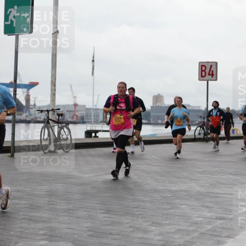 13.09.2026 - Kiel Lauf Andreas Tolksdorf http://msf.ph/oto/10406205 13.09.2026 11:07:56 Kiellinie 2885, 2714, 4 meine-sportfotos.de