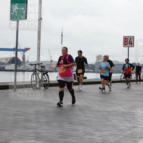 13.09.2026 - Kiel Lauf Andreas Tolksdorf http://msf.ph/oto/10406217 13.09.2026 11:07:57 Kiellinie 2714, 9716, 4 meine-sportfotos.de