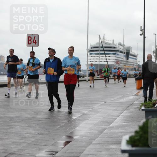 13.09.2026 - Kiel Lauf Andreas Tolksdorf http://msf.ph/oto/10406304 13.09.2026 11:08:01 Kiellinie 2571, 4, 2727, 1553, 3 meine-sportfotos.de