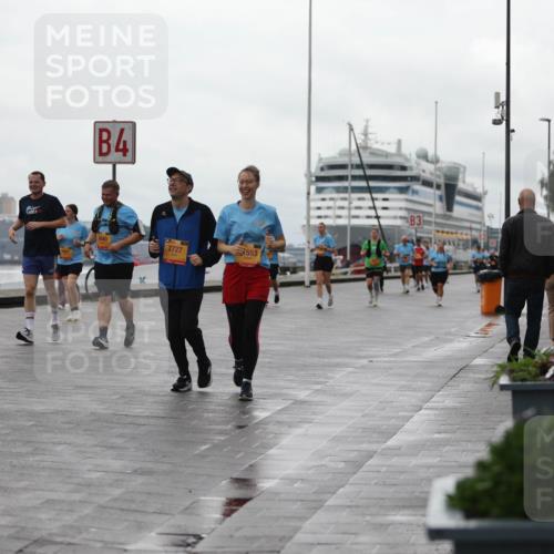 13.09.2026 - Kiel Lauf Andreas Tolksdorf http://msf.ph/oto/10406306 13.09.2026 11:08:01 Kiellinie 2571, 4, 2727, 553, 3 meine-sportfotos.de