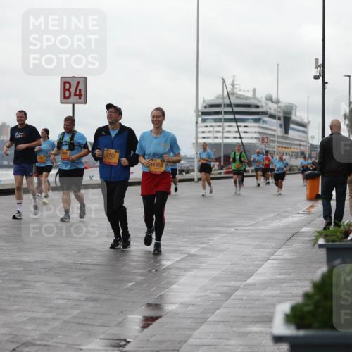 13.09.2026 - Kiel Lauf Andreas Tolksdorf http://msf.ph/oto/10406307 13.09.2026 11:08:01 Kiellinie 2571, 4, 2727, 11553 meine-sportfotos.de