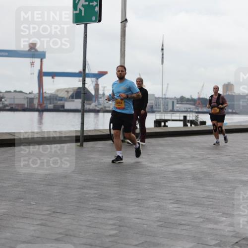 13.09.2026 - Kiel Lauf Andreas Tolksdorf http://msf.ph/oto/10406311 13.09.2026 11:08:09 Kiellinie 31, 4, 6264, 11950 meine-sportfotos.de