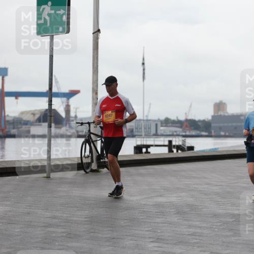 13.09.2026 - Kiel Lauf Andreas Tolksdorf http://msf.ph/oto/10406479 13.09.2026 11:08:24 Kiellinie 8247, 9120, 4 meine-sportfotos.de