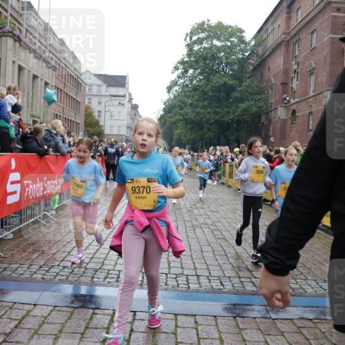 13.09.2026 - Kiel Lauf Yannick Fuchs http://msf.ph/oto/10406638 13.09.2026 08:59:16 Ziel 118, 3543, 3666, 3767, 3803, 3958, 4026, 4064, 4164, 4426, 4444, 5590, 6480, 6816, 7028, 7401, 7706, 8261, 9215, 9293, 9430, 9623, 10682, 11617, 11808, 12004, 27, 339, 512, 1119, 1348, 1848, 2725, 3242, 4026, 5106, 5201, 5629, 6151, 6573, 6883, 6896, 7028, 7223, 7407, 7739, 7916, 8944, 9773, 10211, 10292, 10334, 10821, 11201, 11252, 11386, 11575, 11924, 12517, 125, 579, 1413, 1549, 1792, 2342, 3165, 3537, 3890, 4481, 4498, 4886, 5016, 5131, 6943, 7337, 7371 meine-sportfotos.de