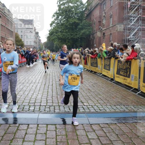 13.09.2026 - Kiel Lauf Yannick Fuchs http://msf.ph/oto/10406678 13.09.2026 08:59:21 Ziel 3543, 3767, 3803, 3958, 4064, 4164, 4426, 4444, 4498, 4886, 5131, 5590, 6480, 6816, 6944, 7337, 7371, 7401, 7706, 8069, 9293, 9358, 9430, 9623, 10682, 11189, 11395, 11617, 11808, 12004, 12383, 27, 118, 339, 512, 1119, 1848, 2725, 3242, 3543, 3666, 4026, 5106, 5629, 6151, 6883, 6896, 7028, 7223, 7739, 7916, 8261, 8944, 9215, 9773, 10211, 10292, 10334, 10821, 11201, 11386, 11575, 11924, 12517, 125, 579, 1413, 1549, 1792, 2342, 3165, 3537, 3890, 4481, 5016, 6943, 12517 meine-sportfotos.de