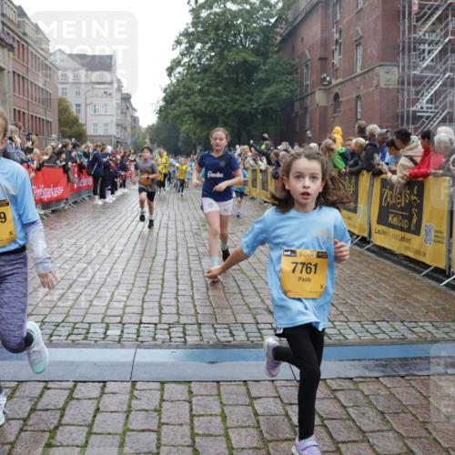 13.09.2026 - Kiel Lauf Yannick Fuchs http://msf.ph/oto/10406685 13.09.2026 08:59:21 Ziel 3543, 3767, 3803, 3958, 4064, 4164, 4426, 4444, 4498, 4886, 5131, 5590, 6480, 6816, 6944, 7337, 7371, 7401, 7706, 8069, 9293, 9358, 9430, 9623, 10682, 11189, 11395, 11617, 11808, 12004, 12383, 27, 118, 339, 512, 1119, 1848, 2725, 3242, 3543, 3666, 4026, 5106, 5629, 6151, 6883, 6896, 7028, 7223, 7739, 7916, 8261, 8944, 9215, 9773, 10211, 10292, 10334, 10821, 11201, 11386, 11575, 11924, 12517, 125, 579, 1413, 1549, 1792, 2342, 3165, 3537, 3890, 4481, 5016, 6943, 12517 meine-sportfotos.de
