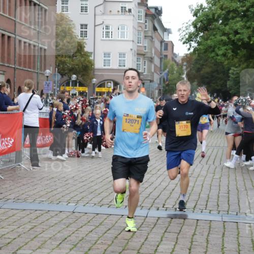 13.09.2026 - Kiel Lauf Yannick Fuchs http://msf.ph/oto/10406752 13.09.2026 10:33:02 Ziel 32, 1467, 3327, 3997, 9222, 9879, 10552, 342, 870, 875, 1393, 1612, 1801, 3170, 3327, 4236, 4393, 4512, 4963, 5721, 6337, 7471, 7650, 8033, 8621, 8683, 9123, 9879, 10338, 11299, 11319, 11597, 12071, 12353, 12728, 864, 1327, 1525, 2824, 3991, 4929, 5197, 5274, 5907, 6537, 6988, 7030, 7709, 8280, 9411, 9891, 9975, 10181, 10448, 10773, 11063, 11754, 12277, 12339, 524, 3170, 3923, 4349, 4512, 6435, 8878, 11451, 11612, 12071, 12367 meine-sportfotos.de