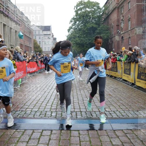 13.09.2026 - Kiel Lauf Yannick Fuchs http://msf.ph/oto/10406753 13.09.2026 08:59:29 Ziel 125, 579, 1413, 1549, 1792, 2342, 3165, 3803, 3890, 3958, 4426, 4481, 4498, 4886, 5016, 5131, 5590, 6943, 6944, 7320, 7337, 7371, 7396, 7401, 7981, 8069, 8153, 9293, 9358, 9370, 10665, 10723, 11189, 11395, 11570, 11617, 12004, 12383, 12586, 118, 512, 1848, 2725, 3543, 3666, 3767, 4026, 4064, 4164, 4444, 5106, 5629, 6480, 6816, 6883, 6896, 7028, 7223, 7706, 7739, 7916, 8261, 8944, 9215, 9430, 9623, 10334, 10682, 11201, 11575, 28, 3537, 12517 meine-sportfotos.de
