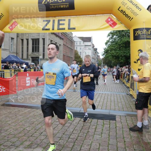 13.09.2026 - Kiel Lauf Yannick Fuchs http://msf.ph/oto/10406781 13.09.2026 10:33:04 Ziel 1467, 3997, 6988, 9222, 10181, 10552, 32, 342, 870, 875, 1393, 1467, 1612, 1801, 3327, 4236, 4393, 4512, 4963, 5721, 6337, 7471, 7650, 8033, 8621, 8683, 9123, 9222, 9879, 10338, 11299, 11319, 11597, 12353, 12728, 864, 1327, 1331, 1525, 1979, 2824, 3991, 4929, 5197, 5274, 5907, 6537, 7030, 7709, 8280, 9411, 9891, 9975, 10331, 10448, 10773, 11063, 11754, 12277, 12339, 3170, 3923, 4236, 4349, 4512, 6435, 8878, 11299, 11319, 11451, 11612, 12071, 12367 meine-sportfotos.de