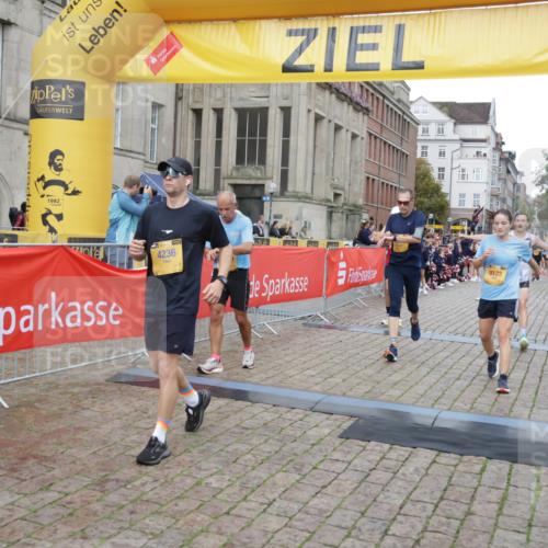 13.09.2026 - Kiel Lauf Yannick Fuchs http://msf.ph/oto/10406845 13.09.2026 10:33:09 Ziel 1327, 3997, 6988, 7030, 8280, 10181, 10552, 10773, 11754, 12277, 32, 342, 870, 875, 1393, 1467, 1612, 1801, 3327, 4393, 4963, 5721, 6337, 7471, 7650, 8033, 8621, 8683, 9123, 9222, 9879, 10338, 11597, 12353, 12728, 864, 1331, 1525, 1979, 2824, 3991, 4929, 5197, 5274, 5907, 6537, 6775, 7709, 9411, 9891, 9975, 10331, 10448, 11063, 12339, 1393, 3170, 4236, 4512, 8033, 8683, 9123, 11299, 11319, 12071 meine-sportfotos.de
