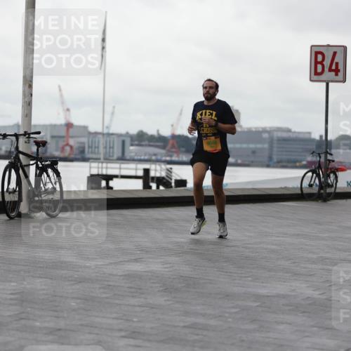 13.09.2026 - Kiel Lauf Andreas Tolksdorf http://msf.ph/oto/10406853 13.09.2026 11:12:43 Kiellinie 9046, 4 meine-sportfotos.de