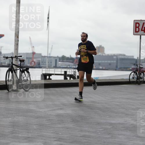 13.09.2026 - Kiel Lauf Andreas Tolksdorf http://msf.ph/oto/10406860 13.09.2026 11:12:43 Kiellinie 9046, 4 meine-sportfotos.de
