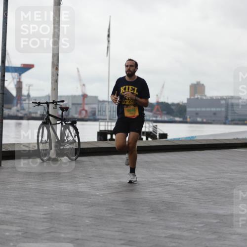 13.09.2026 - Kiel Lauf Andreas Tolksdorf http://msf.ph/oto/10406880 13.09.2026 11:12:43 Kiellinie 9046, 4 meine-sportfotos.de