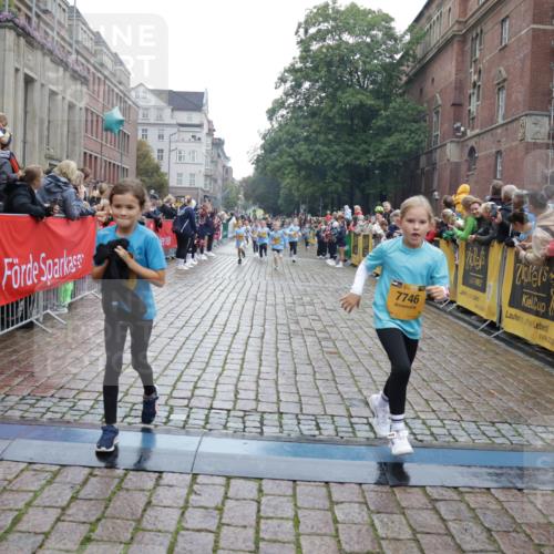 13.09.2026 - Kiel Lauf Yannick Fuchs http://msf.ph/oto/10406904 13.09.2026 08:59:46 Ziel 28, 533, 621, 2906, 2962, 3865, 3867, 7919, 8673, 8932, 9036, 9151, 9939, 11364, 11980, 12298, 12329, 125, 579, 1413, 1549, 1792, 2342, 3165, 3537, 3543, 3767, 3803, 3890, 3958, 4064, 4164, 4426, 4444, 4481, 4498, 4886, 5016, 5131, 5590, 6480, 6816, 6943, 6944, 7320, 7337, 7371, 7396, 7401, 7706, 7981, 8069, 8153, 8530, 9293, 9358, 9370, 9394, 9430, 9623, 10665, 10682, 10723, 11189, 11364, 11395, 11570, 11617, 12004, 12383, 12586, 4001, 7746, 10083, 3543 meine-sportfotos.de