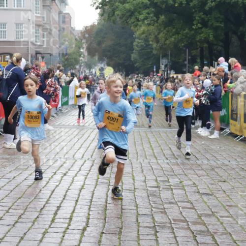 13.09.2026 - Kiel Lauf Yannick Fuchs http://msf.ph/oto/10406922 13.09.2026 08:59:48 Ziel 28, 533, 621, 2789, 2906, 2962, 3865, 3867, 7919, 8673, 8932, 9036, 9151, 9939, 11980, 12298, 12329, 125, 579, 1413, 1549, 1792, 2342, 3165, 3537, 3767, 3803, 3890, 3958, 4064, 4164, 4426, 4444, 4481, 4498, 4886, 5016, 5131, 5590, 6480, 6816, 6943, 6944, 7320, 7337, 7371, 7396, 7401, 7706, 7981, 8069, 8153, 8530, 9151, 9293, 9358, 9370, 9394, 9430, 9623, 10665, 10682, 10723, 11189, 11364, 11395, 11570, 11617, 12004, 12383, 12586, 4001, 7746, 9421, 10083, 3543 meine-sportfotos.de