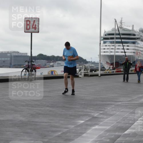 13.09.2026 - Kiel Lauf Andreas Tolksdorf http://msf.ph/oto/10406940 13.09.2026 11:13:33 Kiellinie 4, 3 meine-sportfotos.de