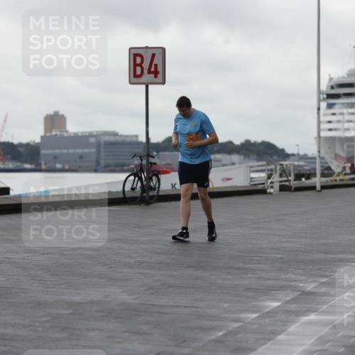 13.09.2026 - Kiel Lauf Andreas Tolksdorf http://msf.ph/oto/10406955 13.09.2026 11:13:34 Kiellinie 4, 3 meine-sportfotos.de