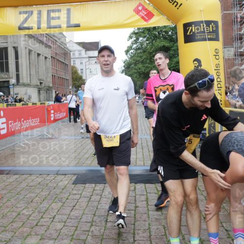 13.09.2026 - Kiel Lauf Yannick Fuchs http://msf.ph/oto/10406966 13.09.2026 10:33:19 Ziel 864, 1327, 1331, 1525, 1979, 2824, 3991, 4929, 5197, 5274, 5907, 6537, 6988, 7030, 7709, 8280, 9411, 9891, 9975, 10331, 10448, 10773, 11063, 11754, 12277, 12339, 32, 342, 1467, 3327, 3997, 4393, 4963, 6337, 6988, 7471, 7650, 9222, 9879, 10181, 10338, 10552, 11597, 12728, 435, 446, 813, 1958, 2073, 2775, 3323, 3799, 5961, 6080, 6569, 6775, 8225, 8641, 8938, 8940, 10984, 11289, 12729, 342, 870, 875, 1612, 1801, 4393, 4963, 5721, 6337, 7471, 7650, 8621, 10338, 11597, 12353 meine-sportfotos.de