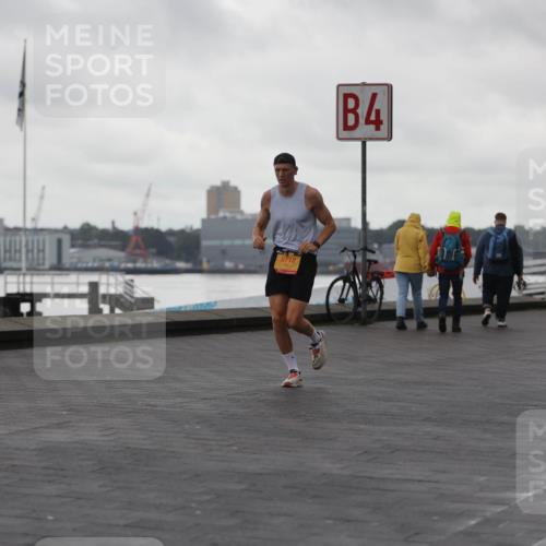 13.09.2026 - Kiel Lauf Andreas Tolksdorf http://msf.ph/oto/10407046 13.09.2026 11:17:10 Kiellinie 5718, 4 meine-sportfotos.de