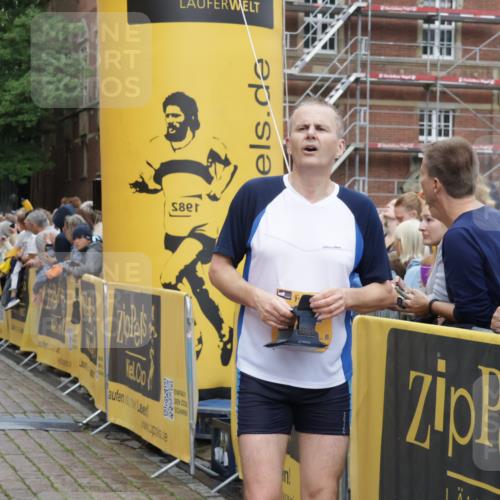 13.09.2026 - Kiel Lauf Yannick Fuchs http://msf.ph/oto/10407089 13.09.2026 10:33:33 Ziel 435, 813, 1331, 1958, 1979, 2073, 2775, 3323, 3799, 5961, 6080, 6569, 6775, 8641, 8938, 8940, 10331, 10984, 11289, 12729, 864, 1327, 1331, 1525, 1979, 2824, 3991, 3997, 4929, 5197, 5274, 5907, 6537, 6988, 7030, 7709, 8280, 9411, 9891, 9975, 10181, 10331, 10448, 10552, 10773, 11063, 11754, 12277, 12339, 115, 446, 908, 1730, 2285, 3924, 4300, 4739, 4776, 5160, 6973, 7372, 8225, 8362, 8896, 11591, 11604, 11707, 32, 1467, 3327, 9222, 9879 meine-sportfotos.de